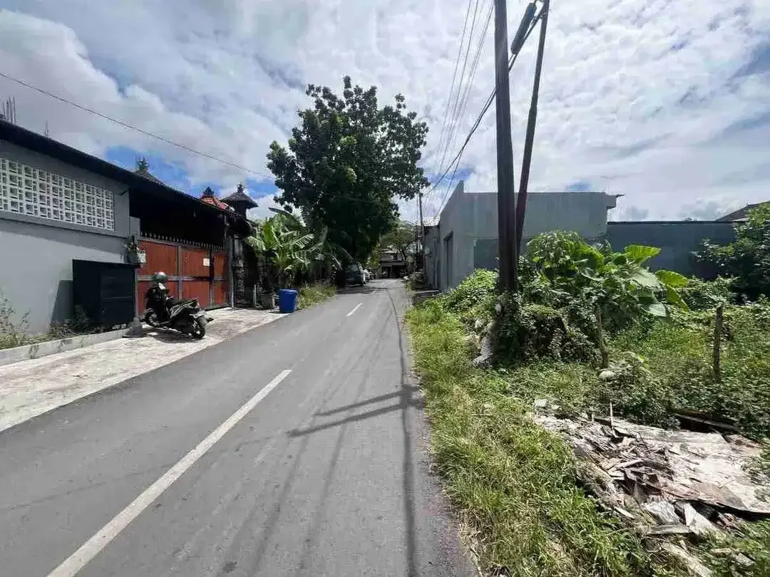Jual Tanah Luas 324m² Jl Pidada Dekat jalan Utama Cargo Denpasar area Strategis untuk Usaha atau Hunian. ir - Image 4 of 6