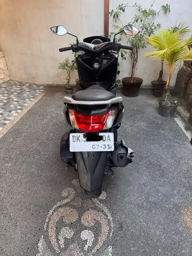 Jual Nmax 2016 tangan pertama - Image 2 of 4
