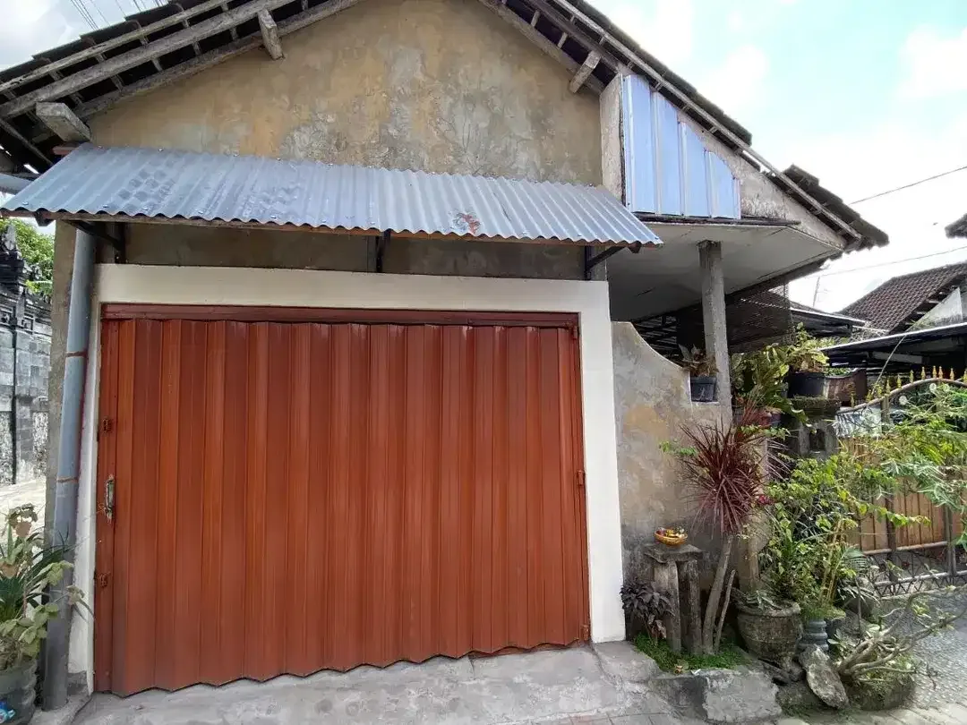Rumah Dijual - Include dengan Toko dan 2 Kamar Kos - Image 2 of 10
