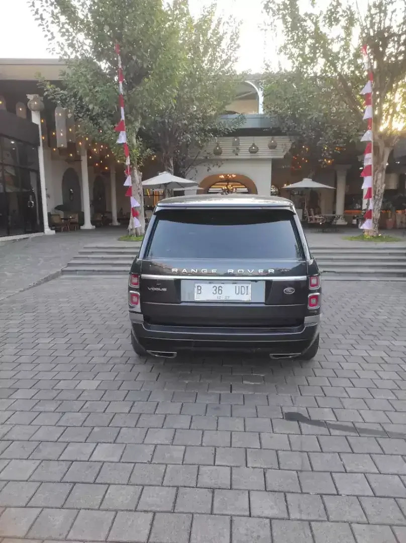 Range rover vogue LWB 3.0 2017 - Image 8 of 9