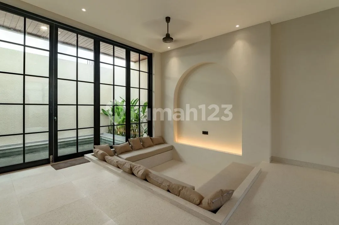 Rent/ Sewa New Villa At Sanut Denpasar Bali Dekat Pantai - Image 3 of 4