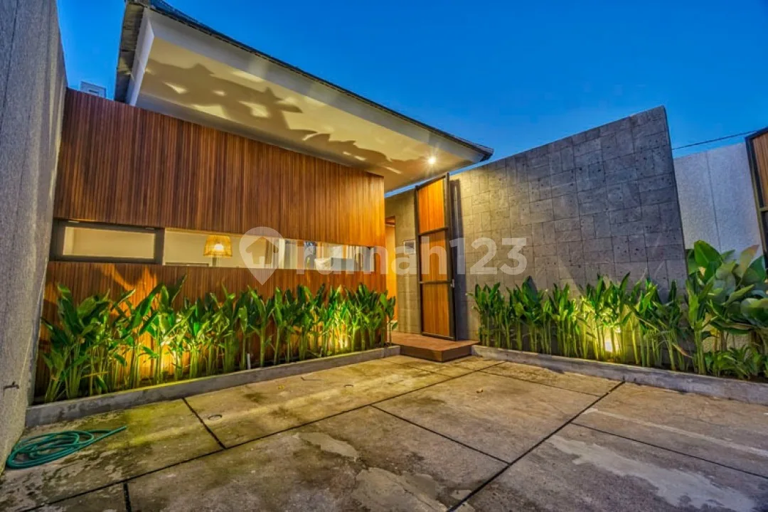 Villa di Kemenuh Ubud 2 Bedroom 150M2 - Image 2 of 4