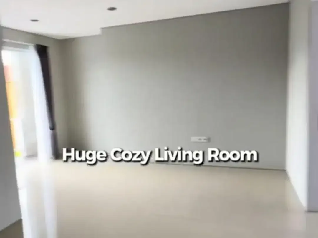 Rumah Cantik Semi Furnished 3 Bedroom Kerobokan Badung Bali - Image 5 of 10