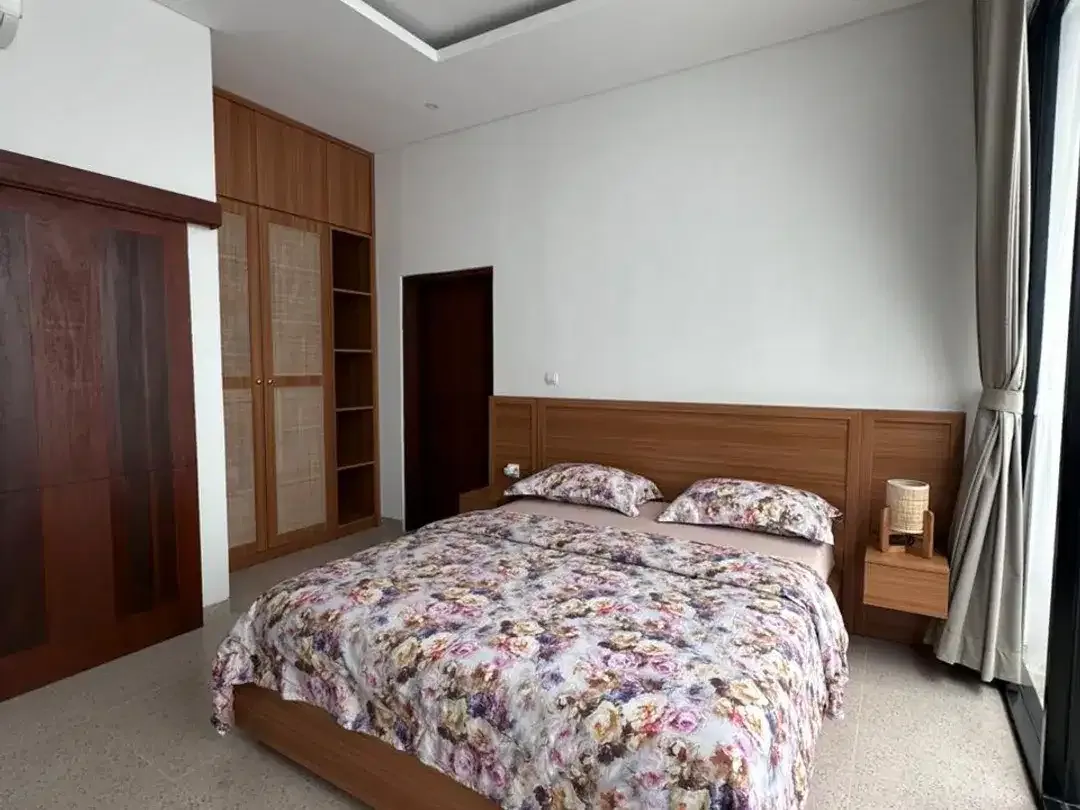 DI SEWAKAN VILLA AREA NUSA DUA BALI FULLY FURNISH - Image 8 of 10