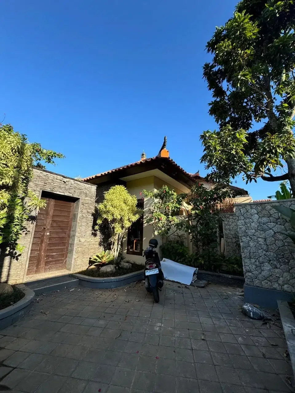 DIJUAL VILLA BALINESE STYLE NUSA DUA BALI - Image 4 of 10