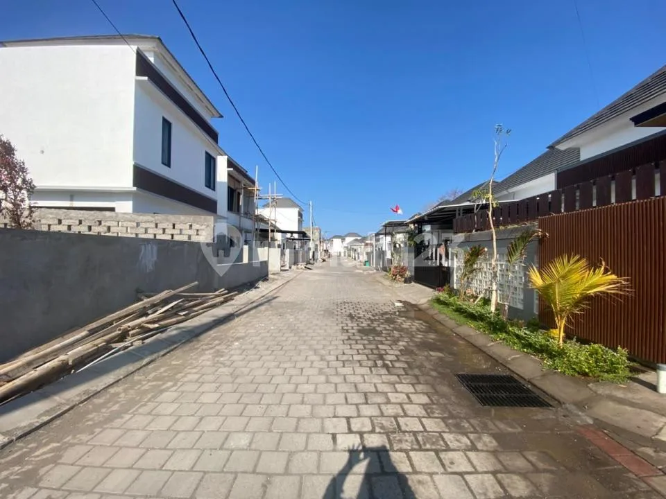 Rumah Baru Siap Huni Unfurnished di Perumahan Perdana Kampial Cluster Nusa Dua Area Nyaman Akses Jalan Lebar - Image 1 of 4