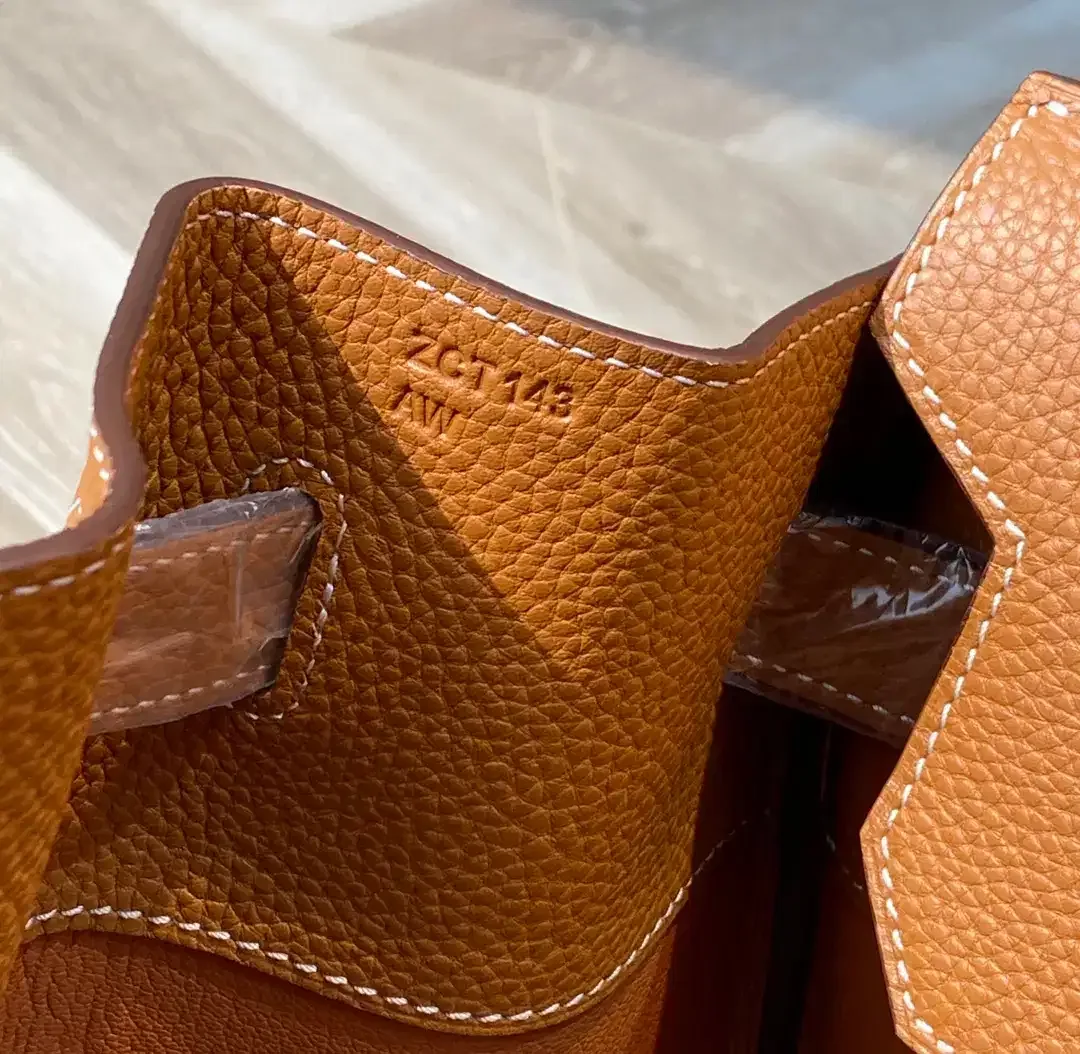 NEW LIMITED EDITION HERMES BIRKIN 50 - Image 7 of 9