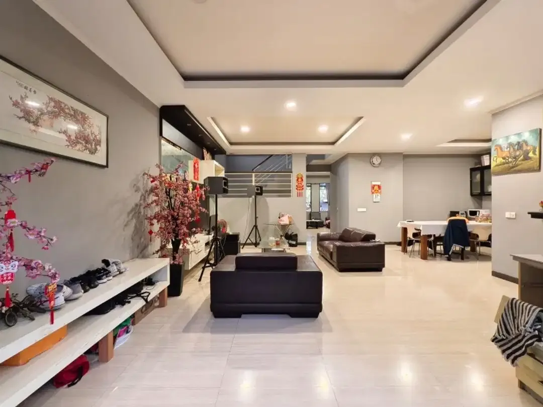 Rumah Modern Posisi Kuldesak di Tukad Pancoran - Image 9 of 10