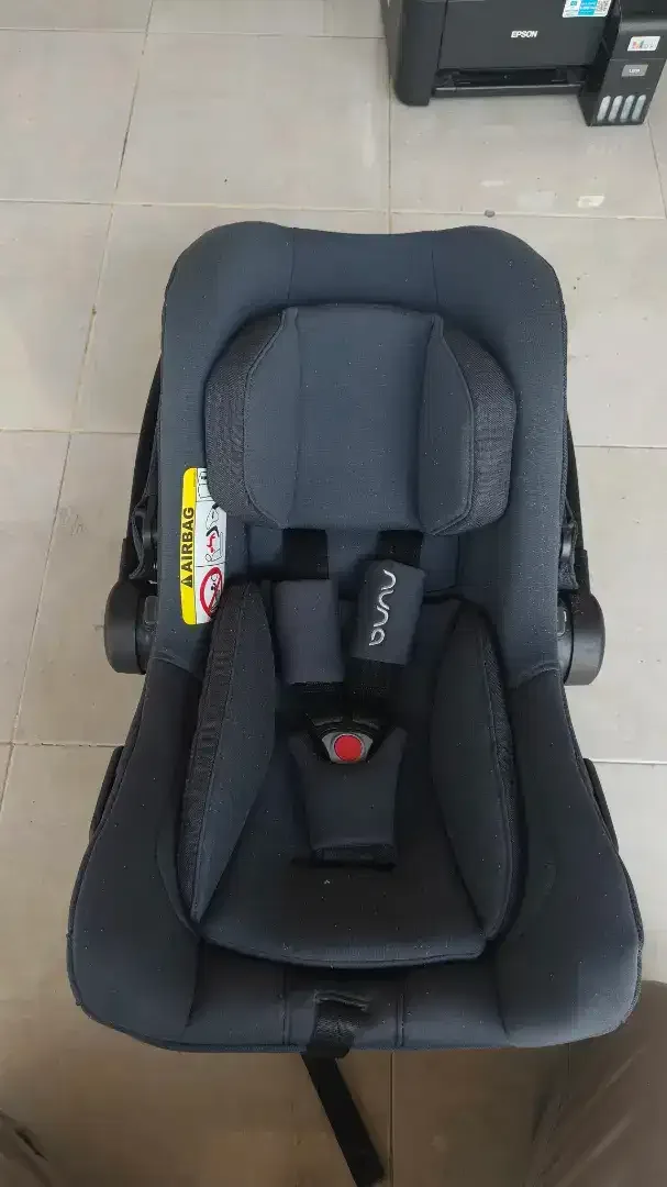 Kursi mobil bayi nuna - Image 6 of 6