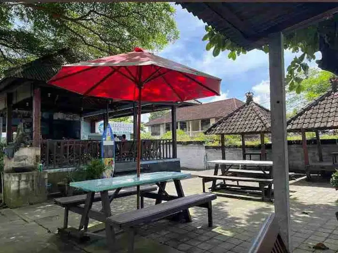 disewakan cafe ikan bakar dipantai kedonganan Badung Bali IDR 360 juta per tahun - Image 6 of 7