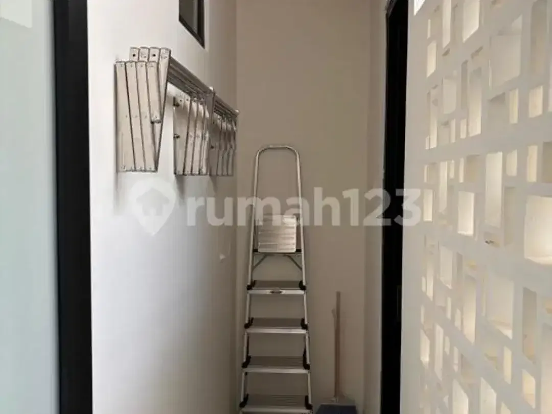 Mediteranian 3 Beds Villa In Kerobokan For Rent - Image 8 of 10