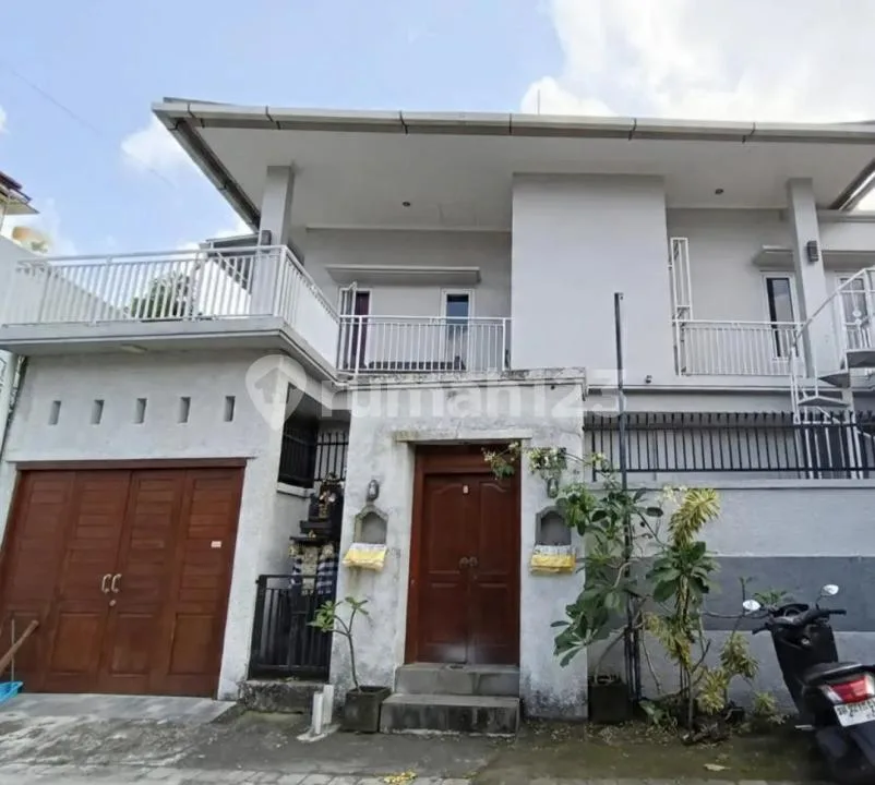 Sewa Rumah Modern Full Furnished 4 KM Tibubeneng - Image 1 of 3