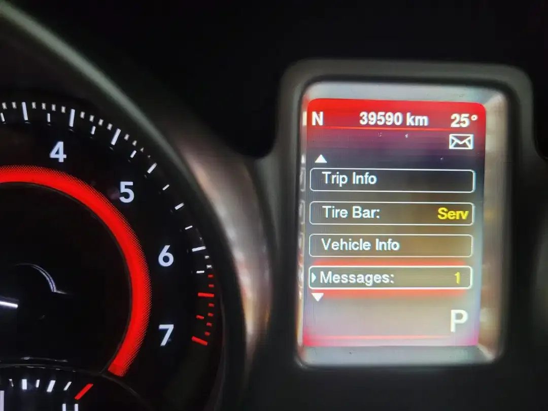 Dodge Journey SXT 2015 - Image 9 of 10