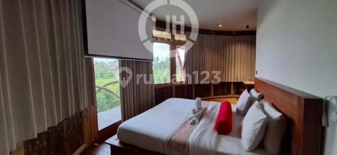 Beautiful And Cozy Villa At Kemenuh, Gianyar, Located In Tourist Area With Ricefield View, Well Maintained And Furnished Building, Close To Ubud Area - Image 4 of 4