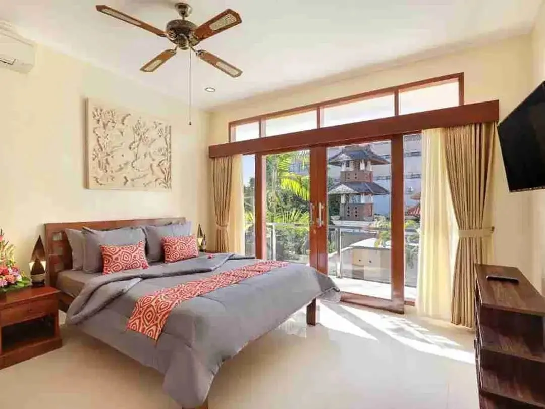 Villa Mewah Modern 500 Meter ke Pantai Legian - Image 7 of 10