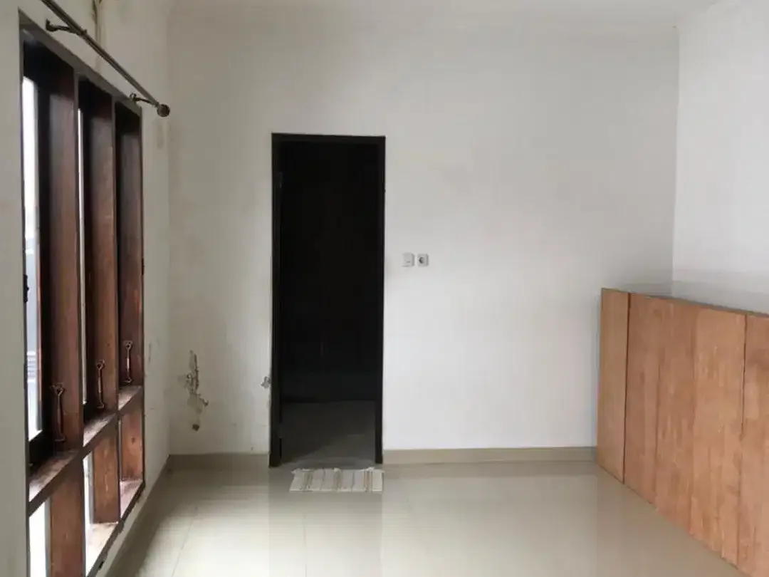 Disewakan Rumah 2 Lantai One Gate System di Renon, Denpasar. - Image 2 of 9
