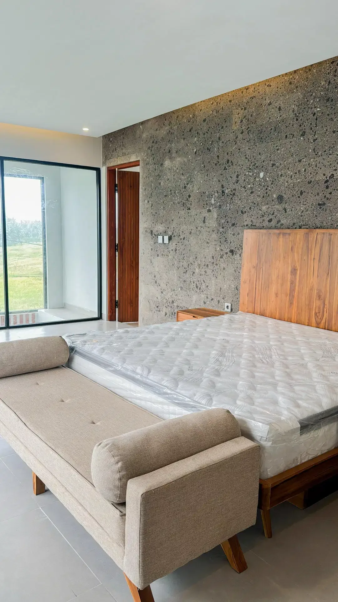 Brand New Contemporary Villa Design with Ricefield View - Image 7 of 10