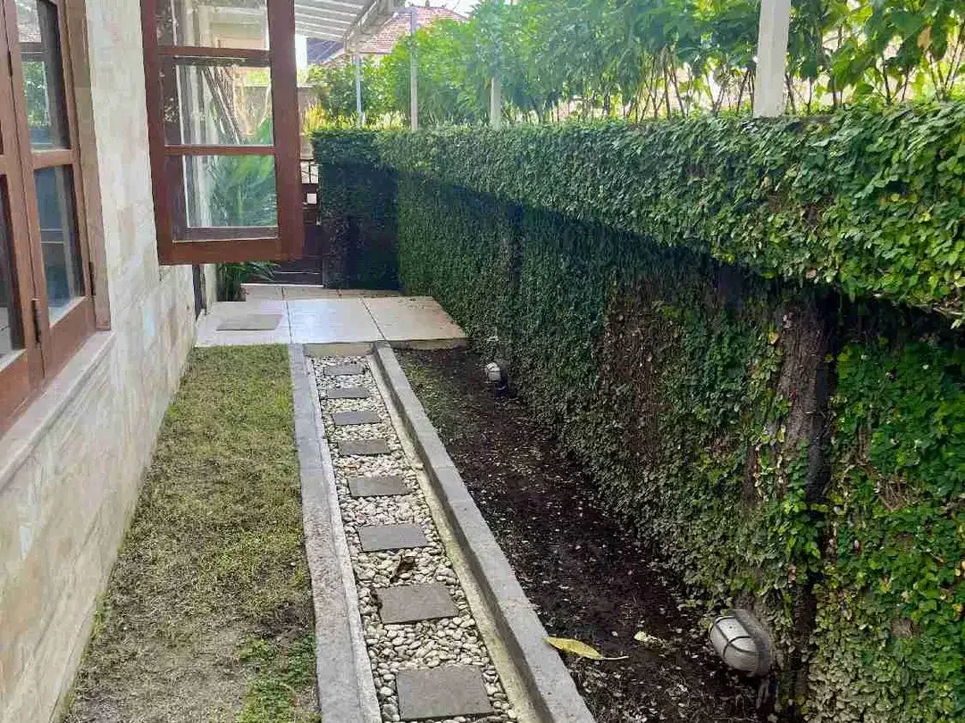 dijual villa 4 bedroom dipurigading jimbaran Badung Bali - Image 6 of 10