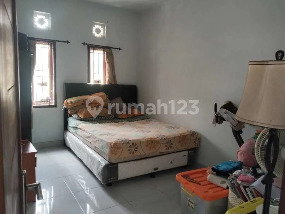 Rumah 2 Lantai Area Strategis Harga Terjangkau Kebo Iwa - Image 4 of 4
