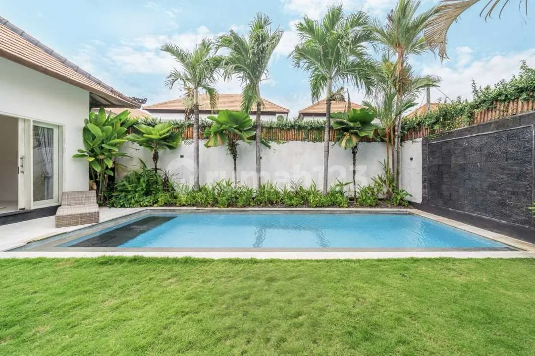 Villa Leasehold 2 Kamar Tidur di Umalas Kerobokan - Image 1 of 4