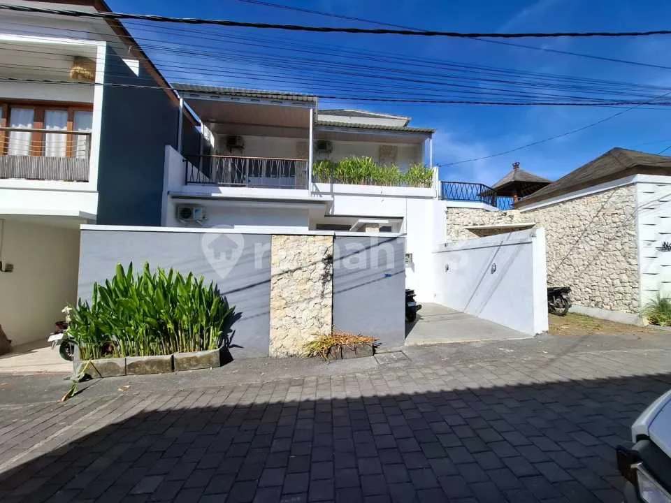 Villa Jual Jl Veteran Tumbakbayuh Badung cocok buat Investasi - Image 1 of 4