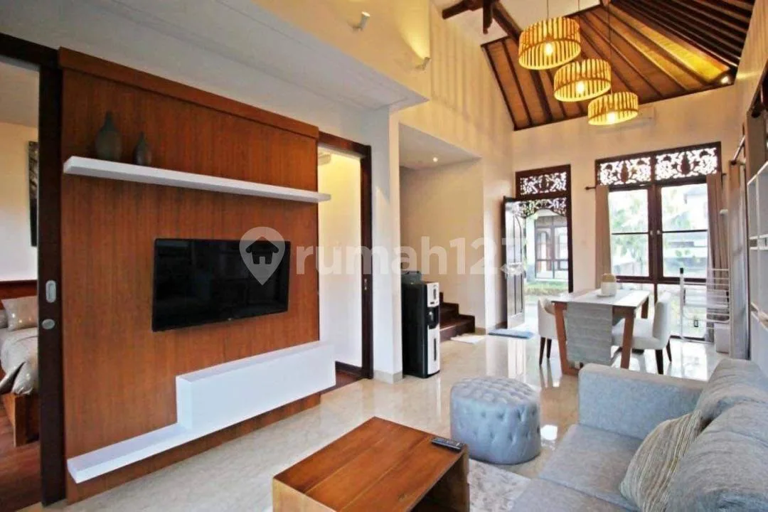 Villa Dekat Pantai Tegal Wangi dengan Kolam Renang di Jimbaran - Image 4 of 4