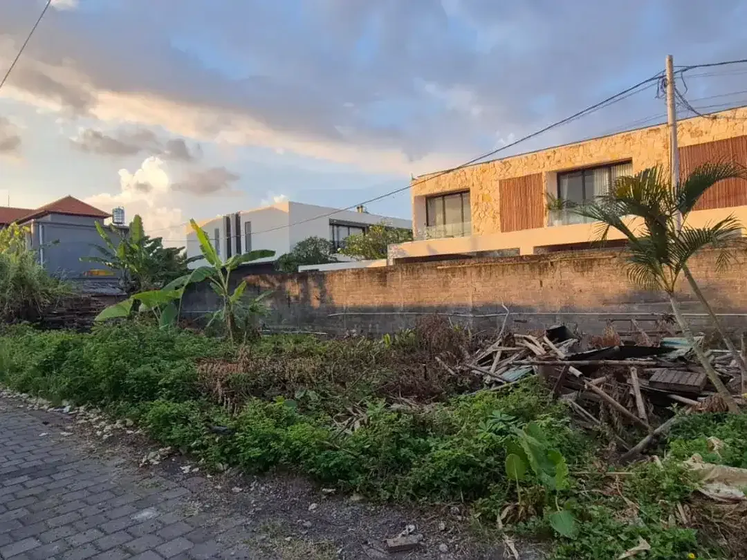 Freehold - Rare opportunity sale Land in Prime location Bumbak Umalas, 10 minutes to Berawa Beach, Canggu, Bali - Image 6 of 9