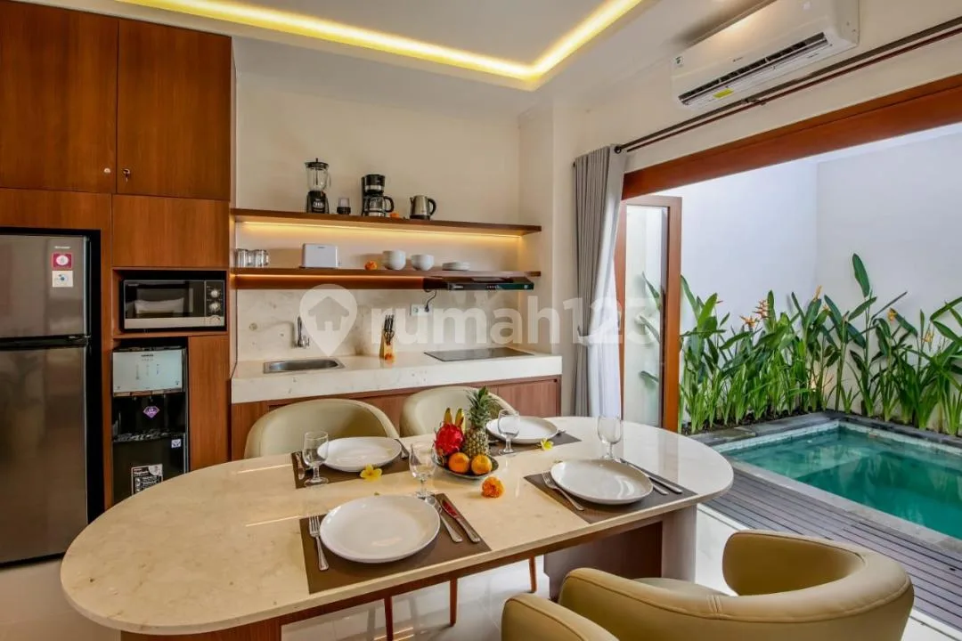 Rumah Modern Semi Villa dengan Kolam Renang Pribadi - Image 2 of 4