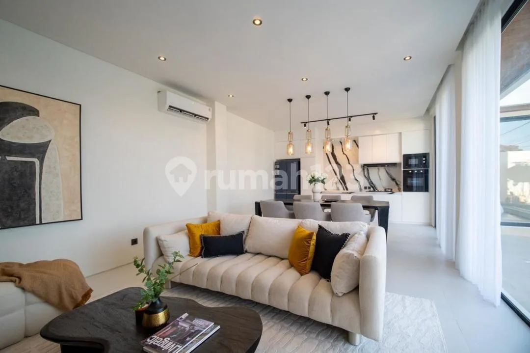 Modern Tropical Villa With Paddy Field View In Berawa Canggu - Image 2 of 4