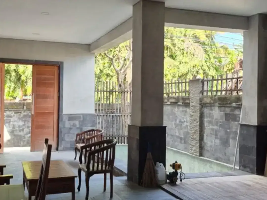 RUMAH SEMI VILLA TENGAH KOTA DI PULAU AYU DENPASAR - Image 3 of 10
