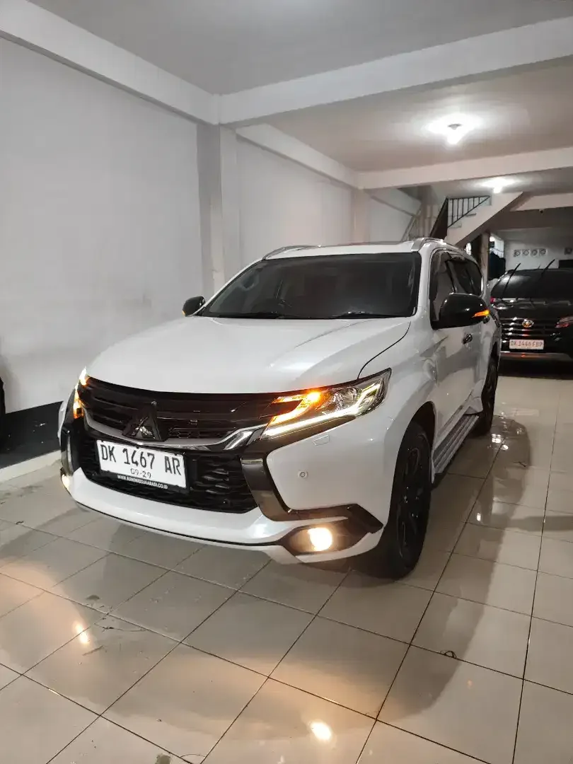 Mitsubishi pajero sport dakar 2019 automatic - Image 3 of 9