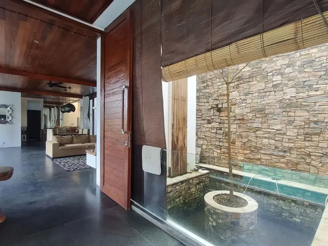 Villa Modern Eksklusif Dijual, di Sanur, Denpasar Selatan Area - Image 5 of 10