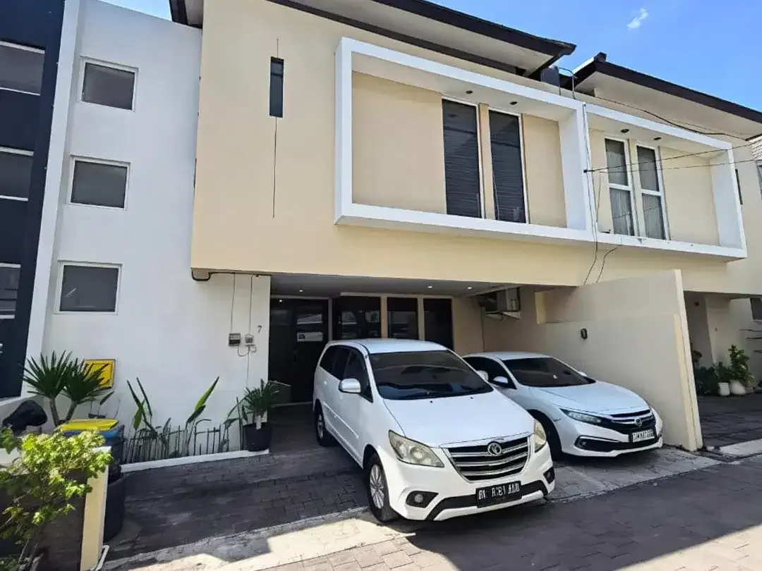 Rumah Cluster, 700 Meter Dari Australian Independent School, Security 24 Jam - Image 1 of 10