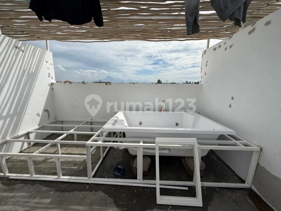 Brand New Townhouse For Rent In Seseh - Image 3 of 4