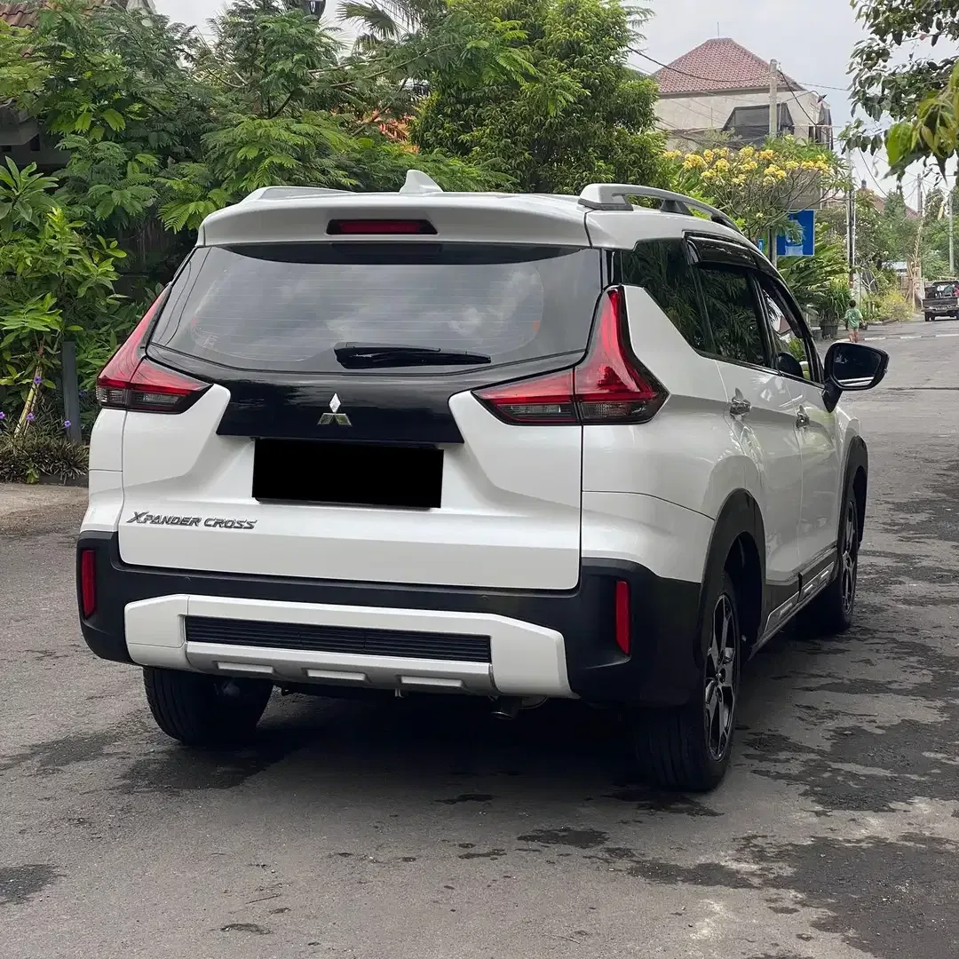 Mitsubishi Xpander Cross Premium 1.5 AT - 2019 - Image 6 of 9