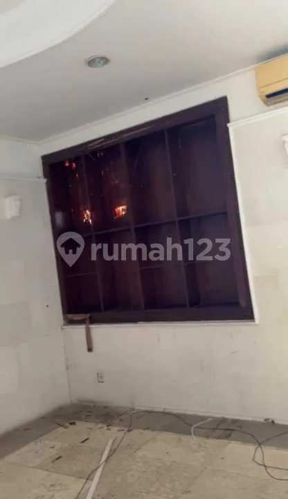 Rumah Besar dan Luas 10 KT di Jalan Utama Bypass Ngurah Rai Sanur Bali - Image 2 of 4