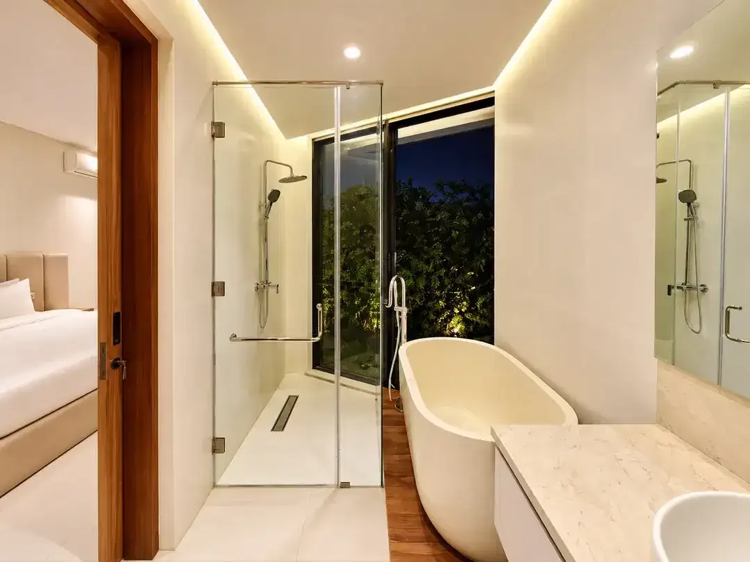 LUXURY 4BEDROOM OCEAN VIEW VILLA UNGASAN - Image 8 of 10