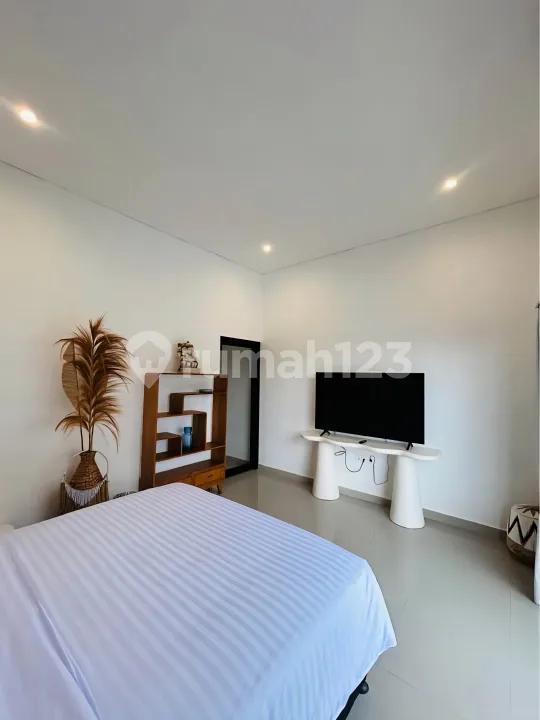 Villa Cantik 3 Kamar dengan Taman dan Pool di Umalas - Image 3 of 4