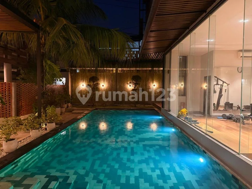 Exclusive 750M-4Bedroom Luxury Villa With Basement ,Gym, Privat Pool, Game Room Bilyard,Pingpong & Private Master Suite Room - Image 2 of 4