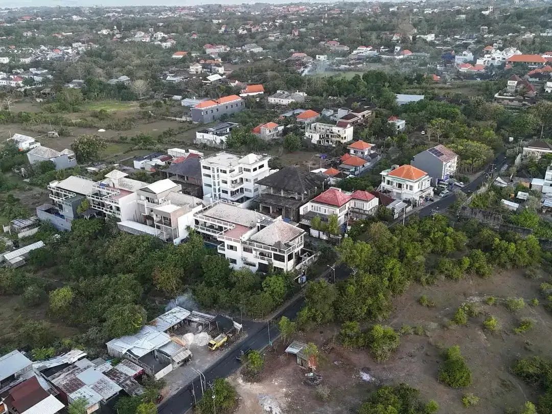 Tanah dan Bangunan Villa 3 lantai dekat GWK - Image 4 of 5