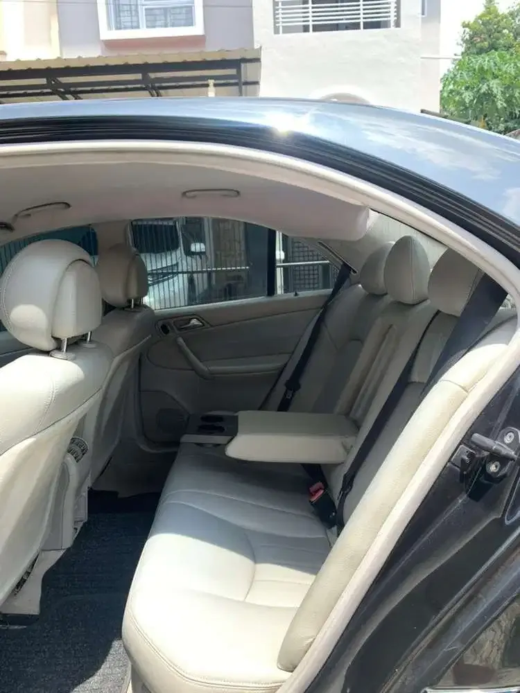 DIJUAL MercedesBenz C230 V6 SPORT 2007 - Image 8 of 10