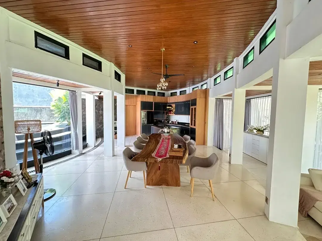 Luxury Spacious Villa Beautiful View in Nusa Dua Near STP Dharmawangsa - Image 10 of 10