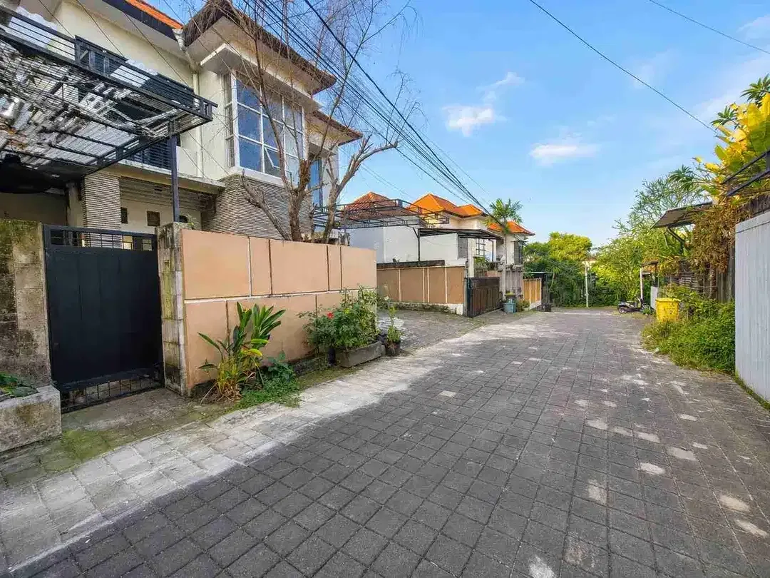 Rumah Jual 2 Lantai 3 Bedrooms di area Cluster Bali Arum Kerobokan - Image 2 of 10