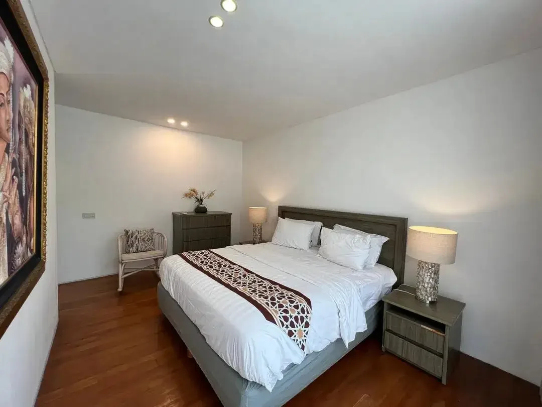 Luxury Villa Prime Location Berawa Canggu Freehold - Image 3 of 10