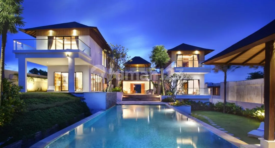 Luxury Villa With Ocean View And Infinity Pool - Image 2 of 4