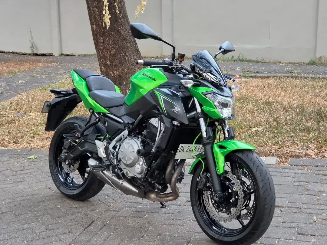 Moge Naked Kawasaki Z650 th 2017 Like New Siap Gas Turing Not ER6N - Image 1 of 10