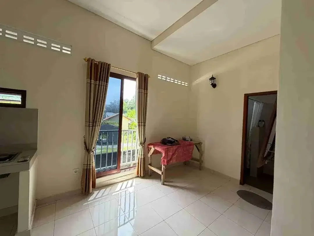 DISEWAKAN RUMAH MODERN 2 LANTAI DI UNGASAN - Image 3 of 10