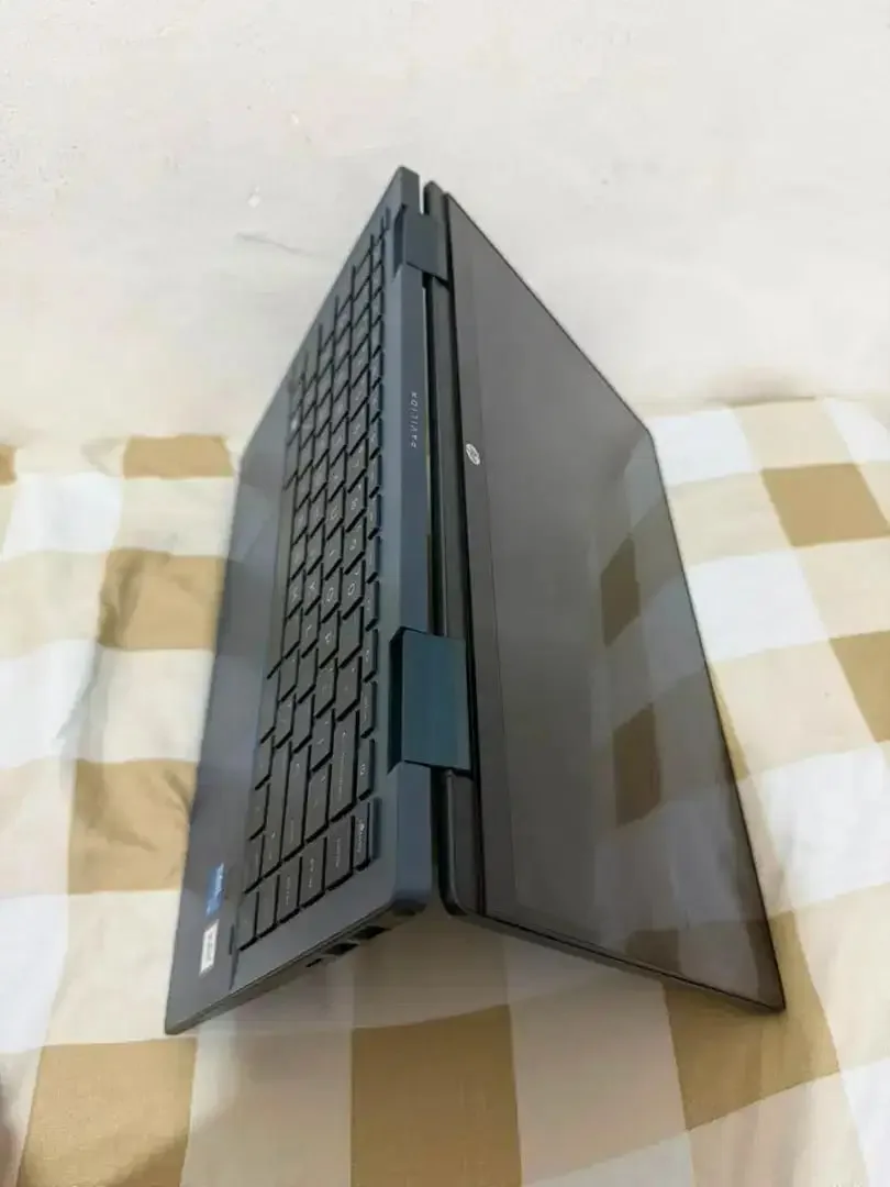 HP Pavilion x360 – RAM 16GB | Intel Core i5 | Touchscreen - Image 3 of 3