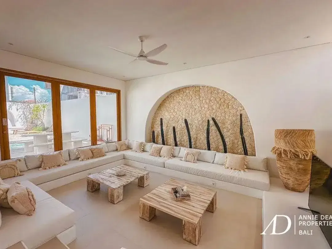FREEHOLD BRAND NEW MEDITERRANEAN STYLE VILLA UNGASAN - Image 9 of 10