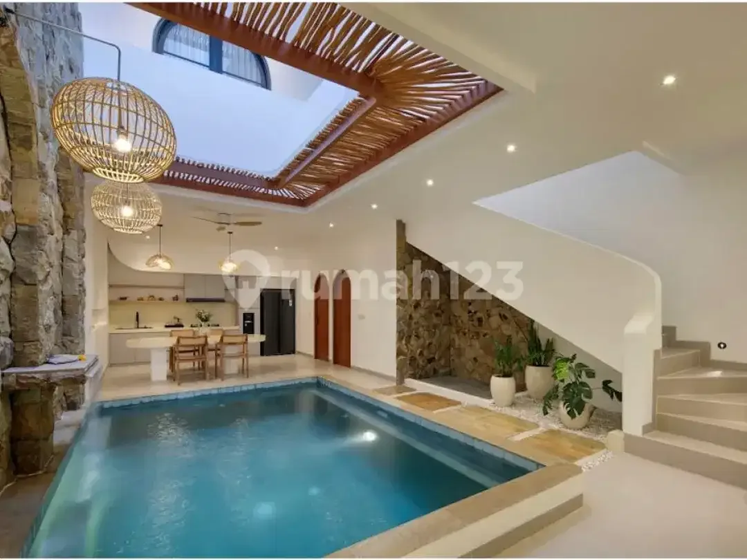 Luxury Mediteranian Villa For Sale In Canggu Only 5 Menit To Brawa Beach - Image 10 of 10